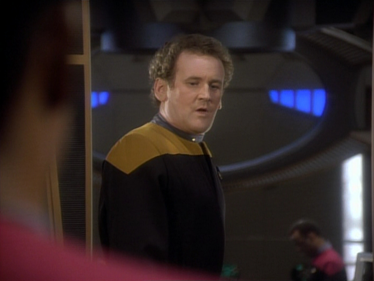 extant_StarTrekDS9_1x06-CaptivePursuitl_03723.jpg