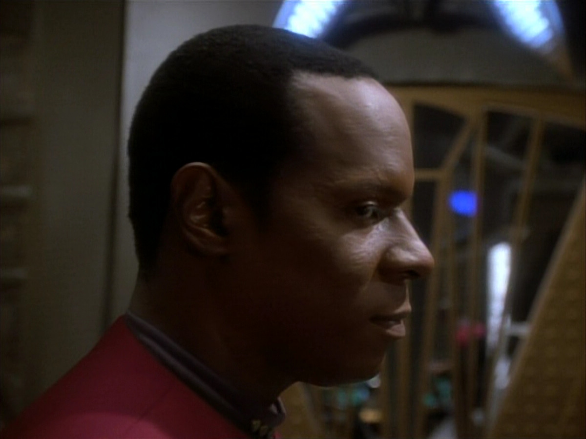 extant_StarTrekDS9_1x06-CaptivePursuitl_03776.jpg