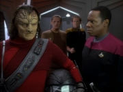 extant_StarTrekDS9_1x06-CaptivePursuitl_02494.jpg