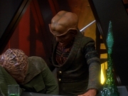 extant_StarTrekDS9_1x06-CaptivePursuitl_03074.jpg
