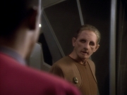 extant_StarTrekDS9_1x06-CaptivePursuitl_03186.jpg