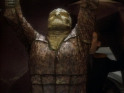 extant_StarTrekDS9_1x06-CaptivePursuitl_03499.jpg