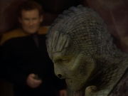 extant_StarTrekDS9_1x06-CaptivePursuitl_03533.jpg