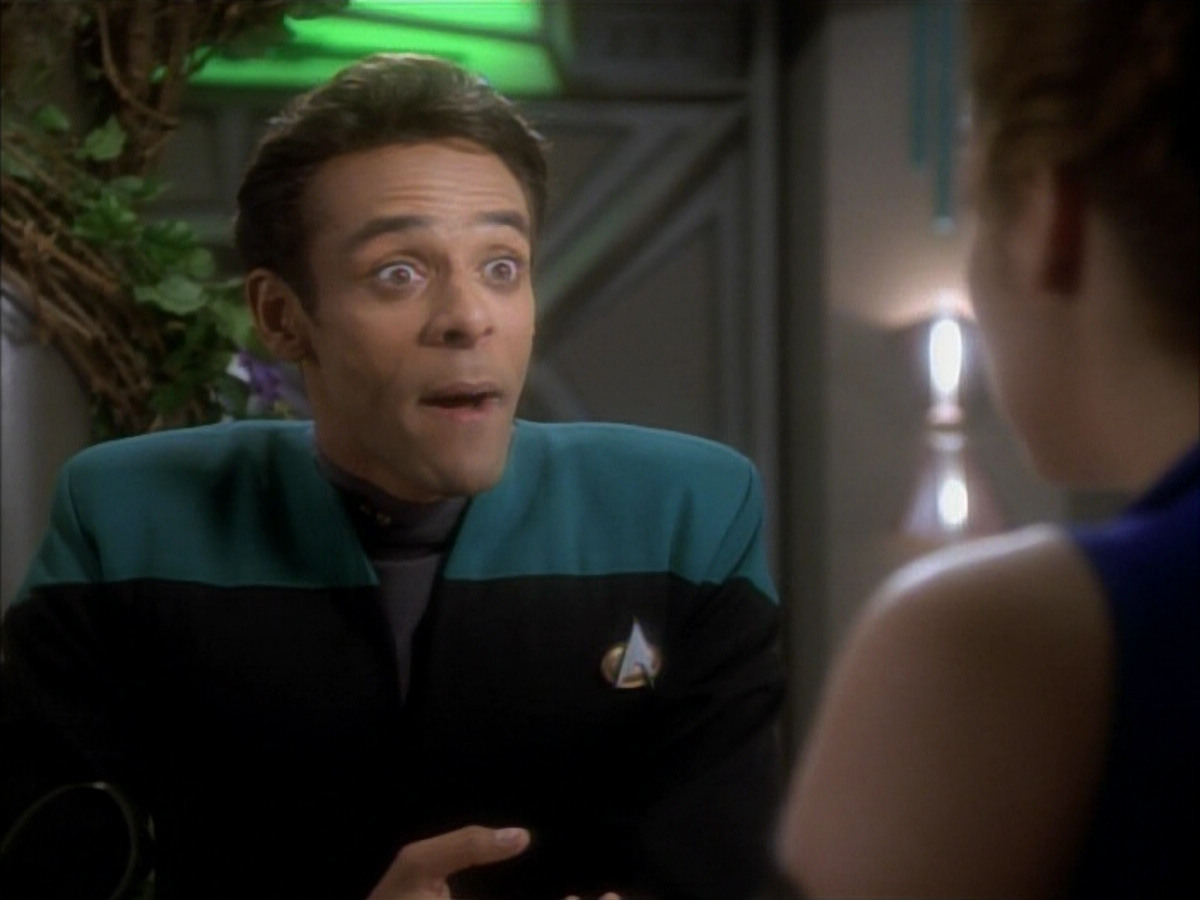 extant_StarTrekDS9_1x07-Q-Less_00053.jpg