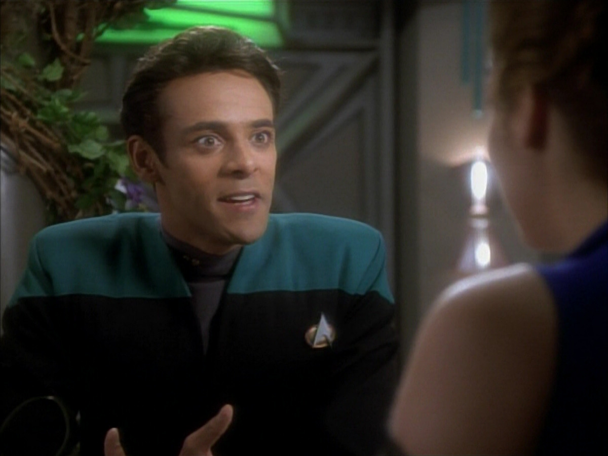 extant_StarTrekDS9_1x07-Q-Less_00055.jpg