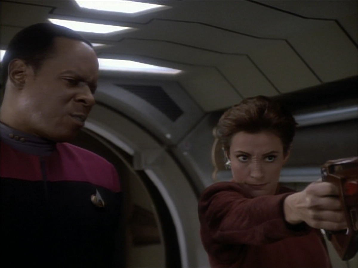 extant_StarTrekDS9_1x07-Q-Less_00160.jpg