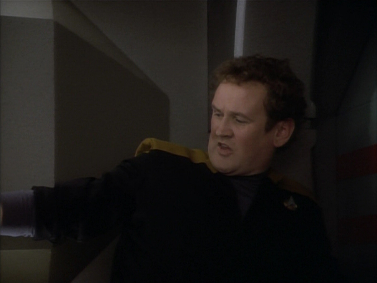 extant_StarTrekDS9_1x07-Q-Less_00179.jpg