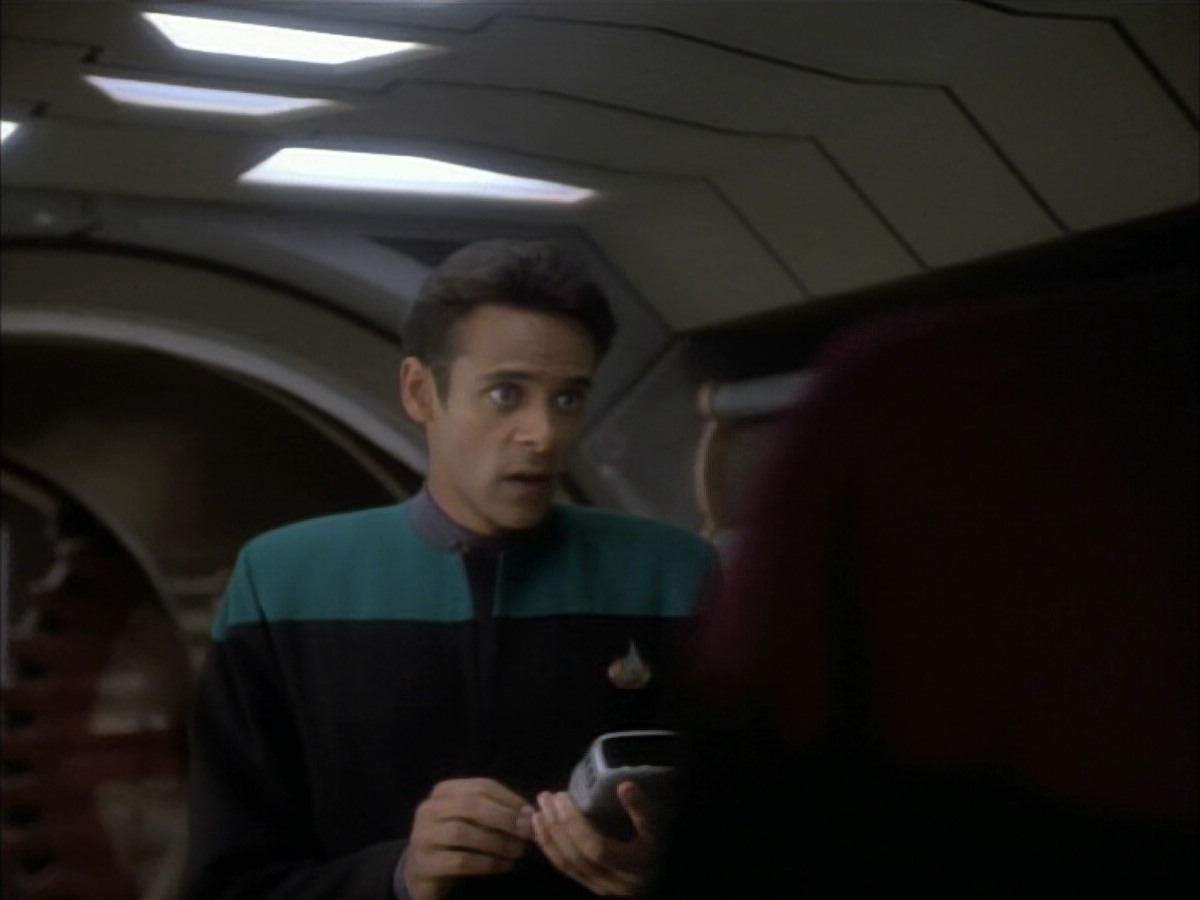 extant_StarTrekDS9_1x07-Q-Less_00200.jpg