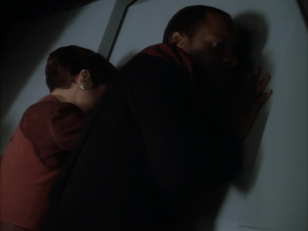 extant_StarTrekDS9_1x07-Q-Less_00202.jpg