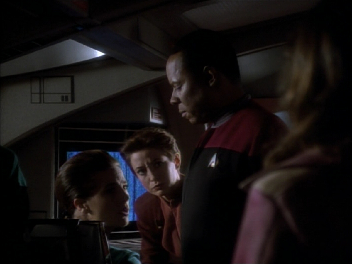 extant_StarTrekDS9_1x07-Q-Less_00240.jpg