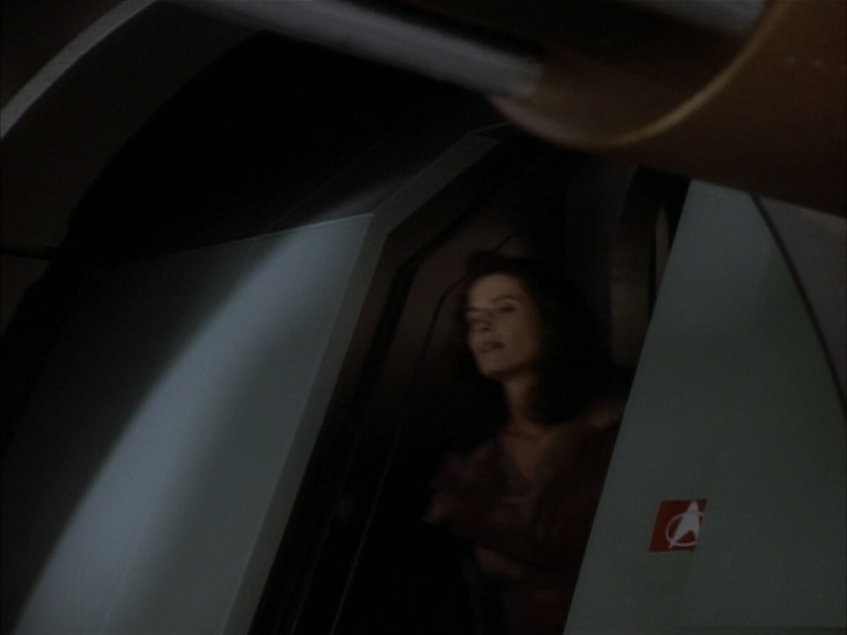 extant_StarTrekDS9_1x07-Q-Less_00268.jpg