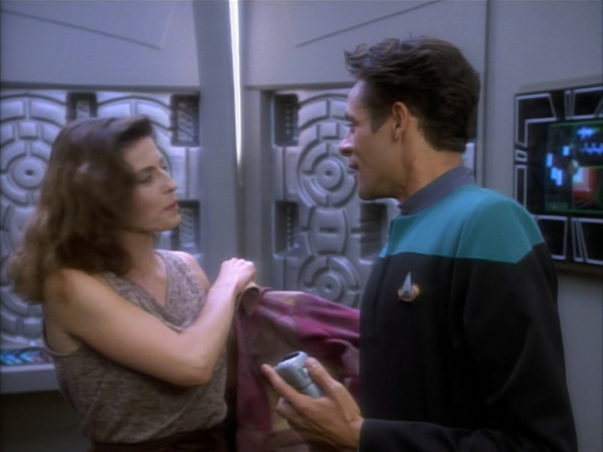 extant_StarTrekDS9_1x07-Q-Less_00480.jpg