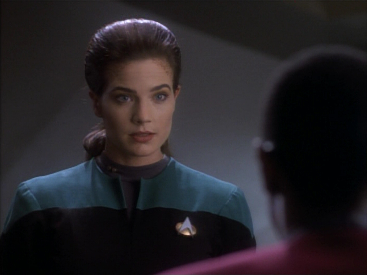 extant_StarTrekDS9_1x07-Q-Less_00579.jpg