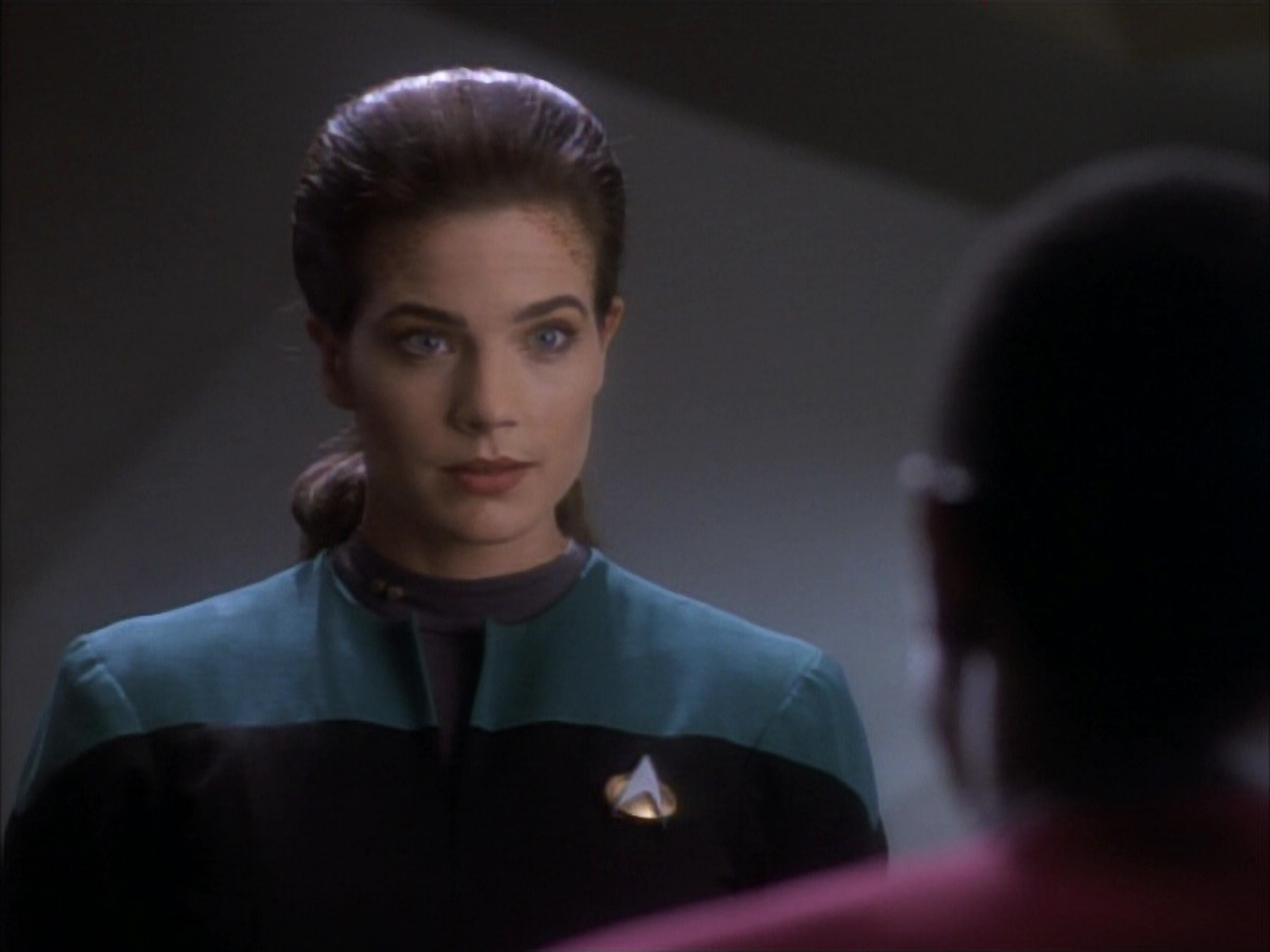 extant_StarTrekDS9_1x07-Q-Less_00581.jpg