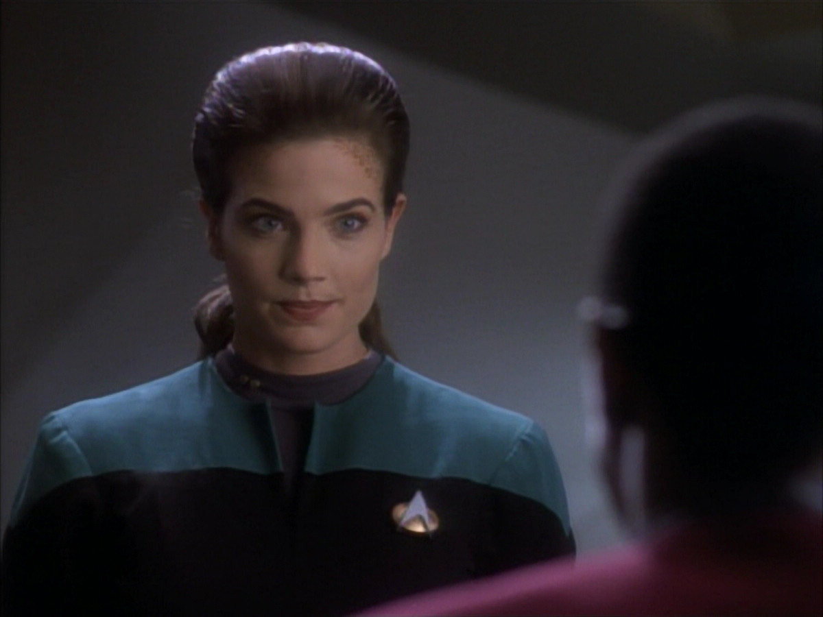 extant_StarTrekDS9_1x07-Q-Less_00582.jpg