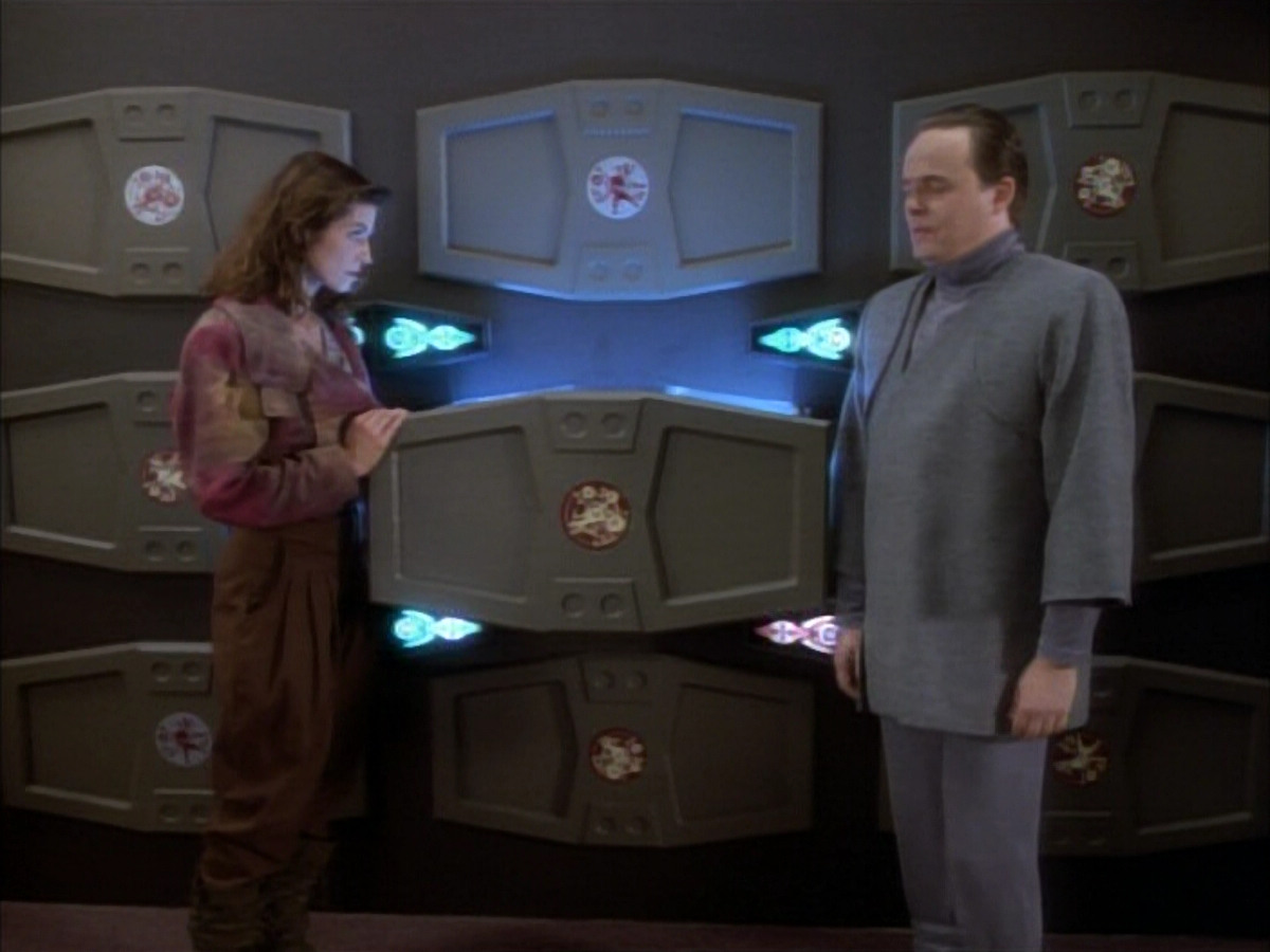 extant_StarTrekDS9_1x07-Q-Less_00608.jpg