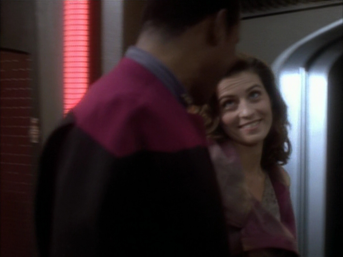 extant_StarTrekDS9_1x07-Q-Less_00809.jpg