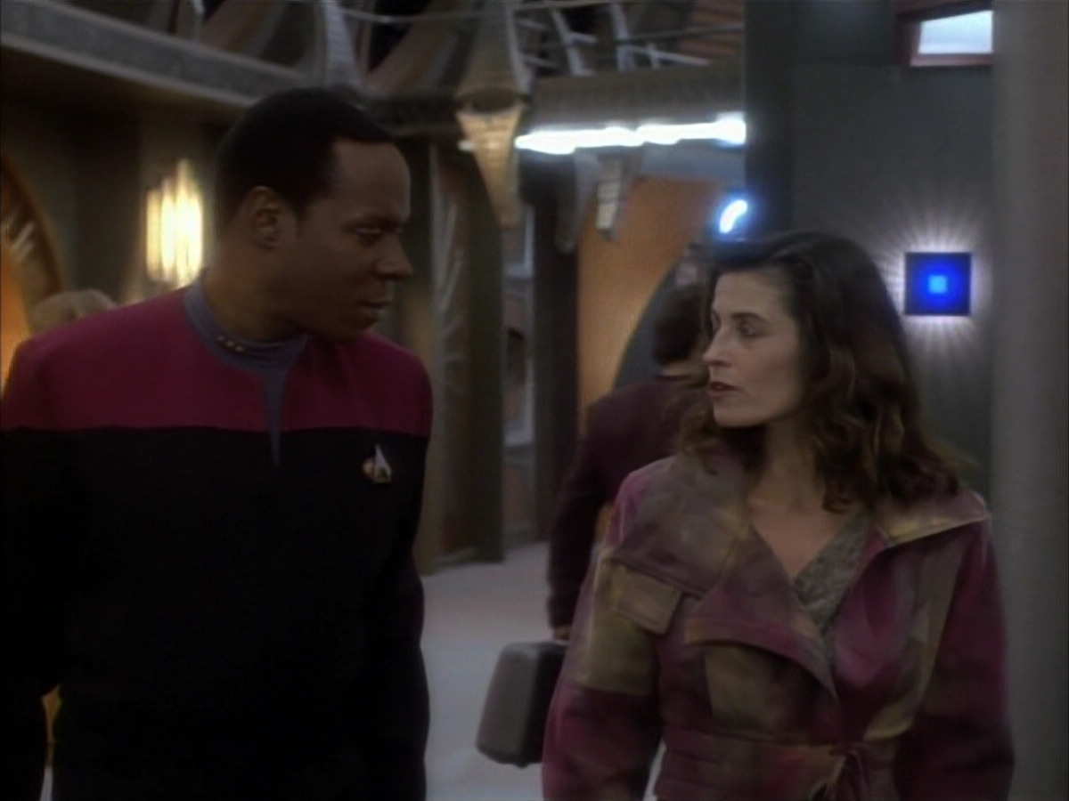 extant_StarTrekDS9_1x07-Q-Less_00831.jpg