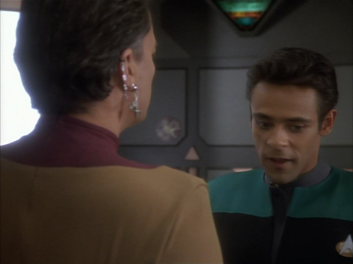extant_StarTrekDS9_1x07-Q-Less_01650.jpg