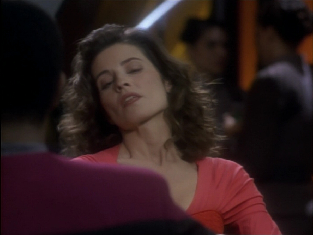 extant_StarTrekDS9_1x07-Q-Less_01977.jpg