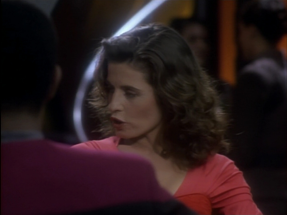 extant_StarTrekDS9_1x07-Q-Less_01979.jpg