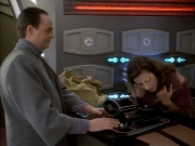 extant_StarTrekDS9_1x07-Q-Less_00750.jpg