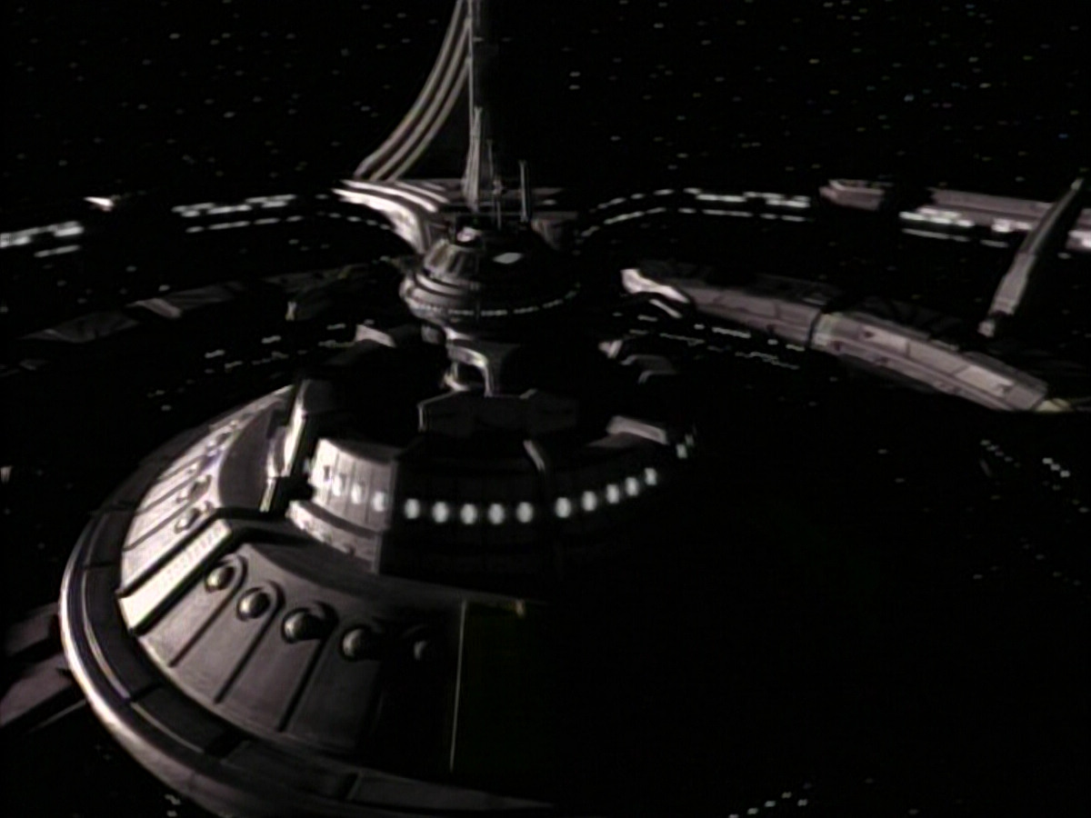 extant_StarTrekDS9_1x08-Dax_00016.jpg