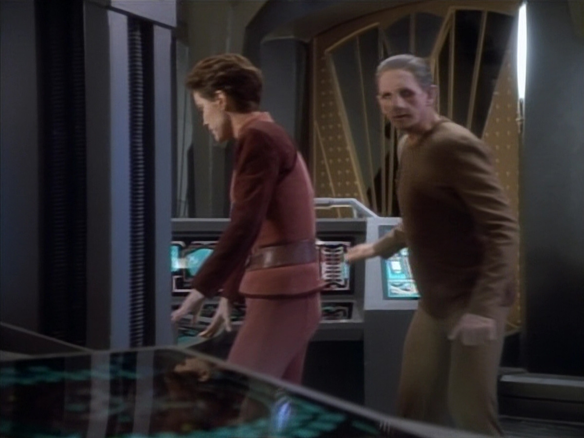 extant_StarTrekDS9_1x08-Dax_00555.jpg