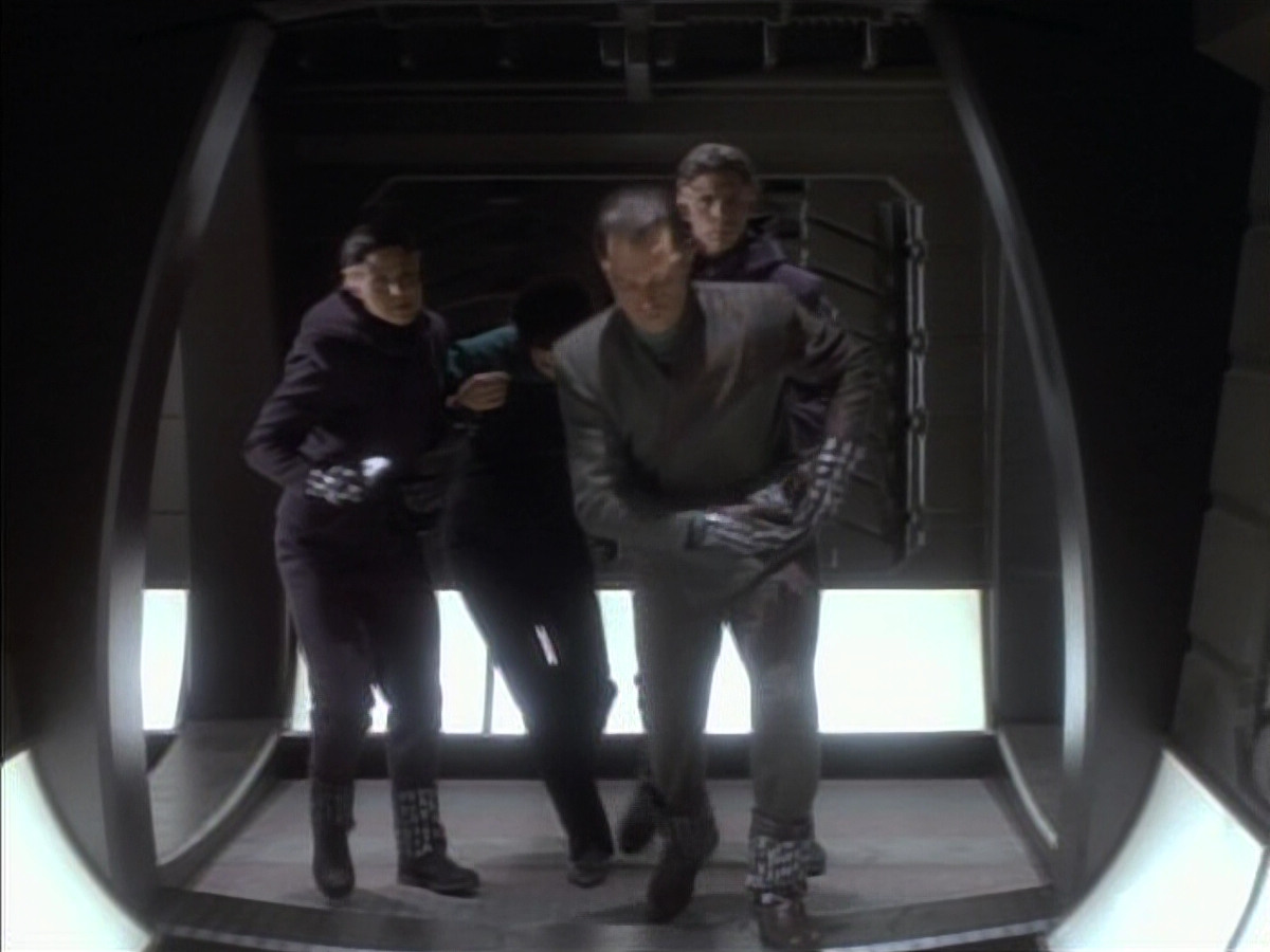 extant_StarTrekDS9_1x08-Dax_00568.jpg