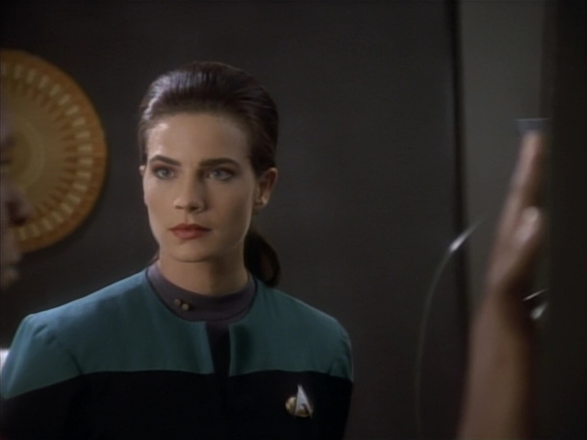 extant_StarTrekDS9_1x08-Dax_03129.jpg