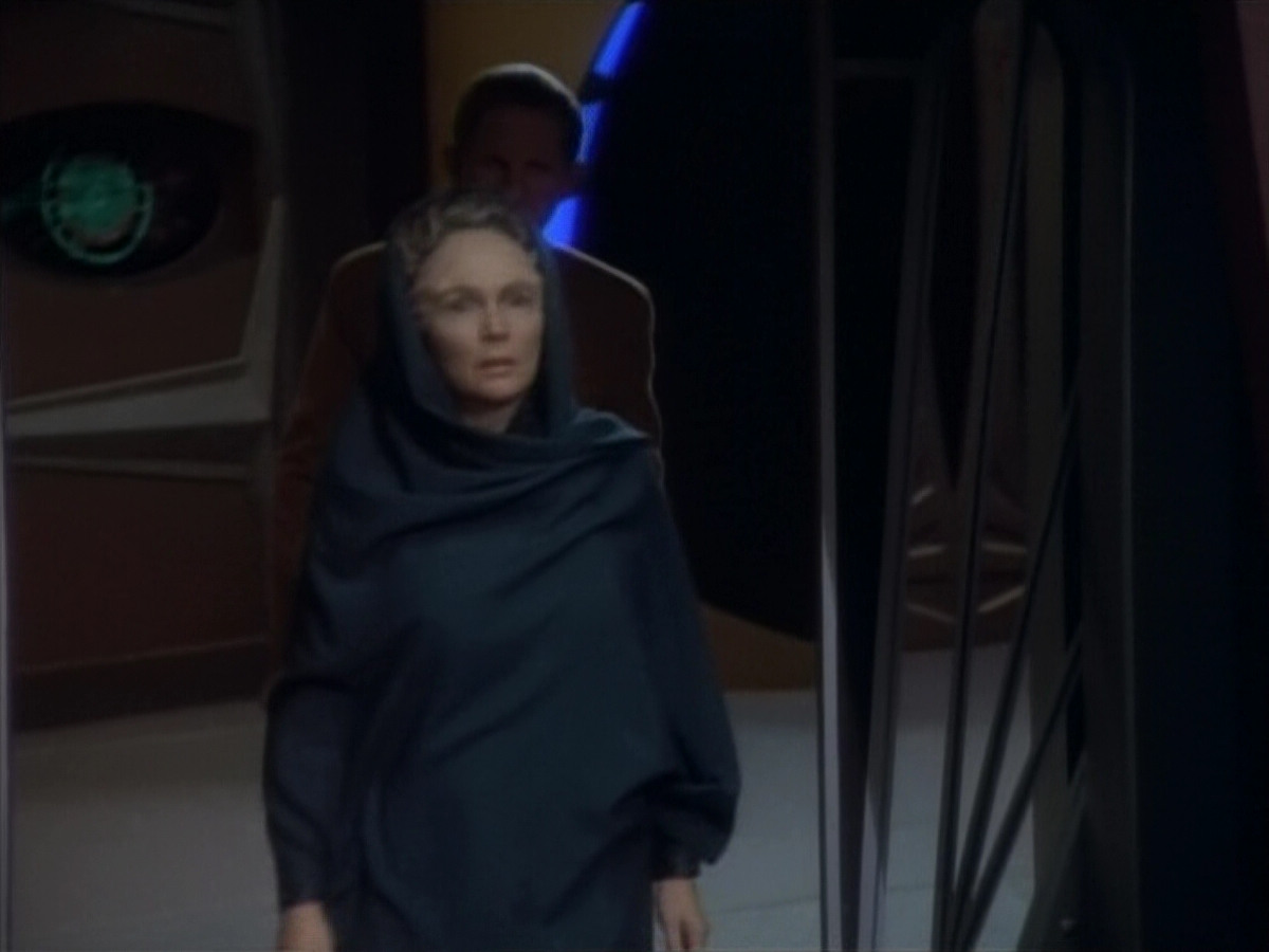 extant_StarTrekDS9_1x08-Dax_03522.jpg