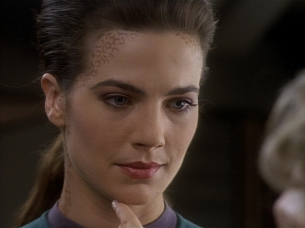 extant_StarTrekDS9_1x08-Dax_03743.jpg