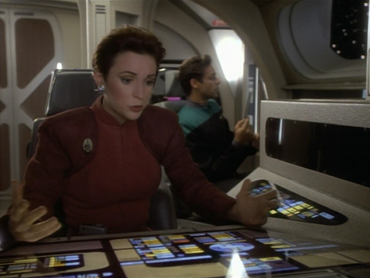 extant_StarTrekDS9_1x09-ThePassenger_00018.jpg