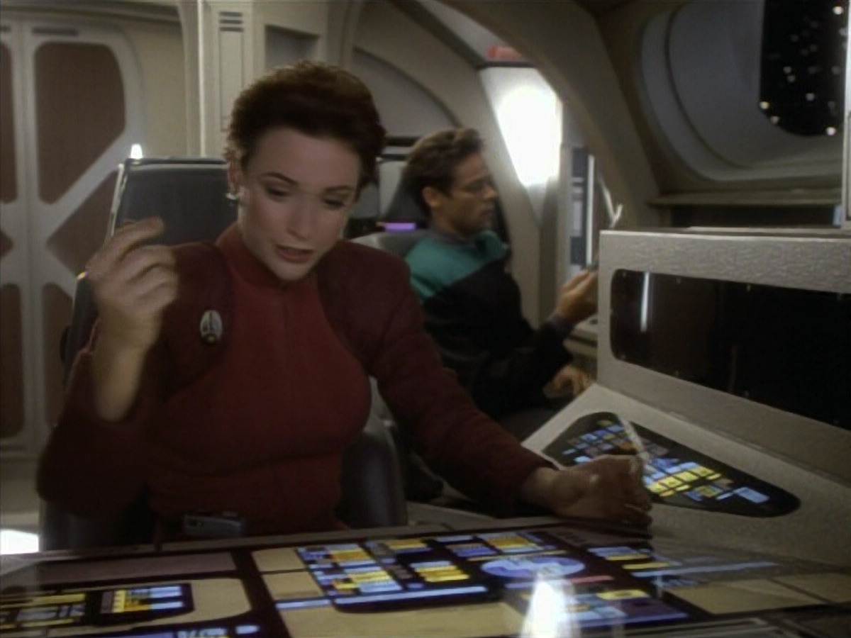 extant_StarTrekDS9_1x09-ThePassenger_00021.jpg