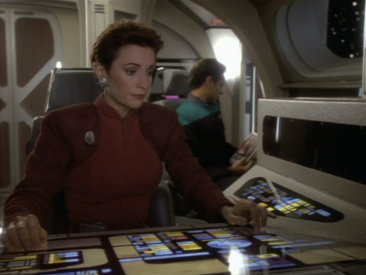 extant_StarTrekDS9_1x09-ThePassenger_00033.jpg