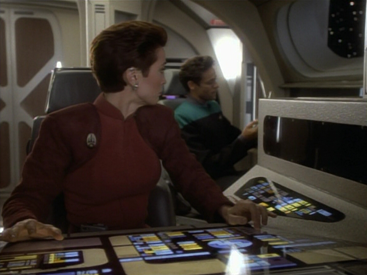 extant_StarTrekDS9_1x09-ThePassenger_00040.jpg