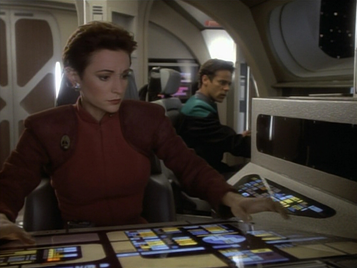 extant_StarTrekDS9_1x09-ThePassenger_00098.jpg