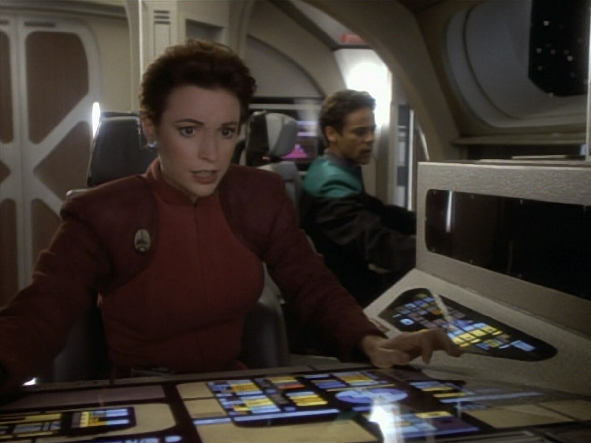 extant_StarTrekDS9_1x09-ThePassenger_00110.jpg