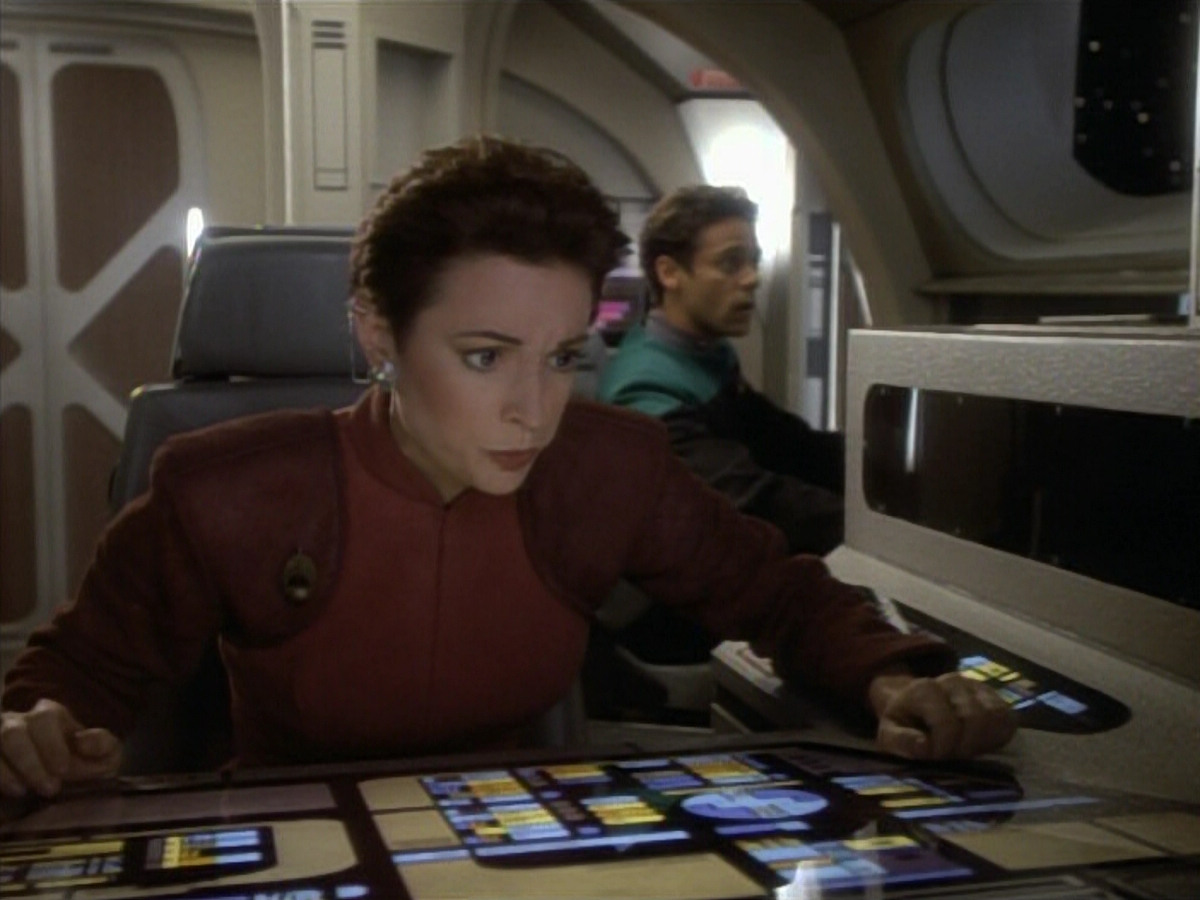extant_StarTrekDS9_1x09-ThePassenger_00119.jpg