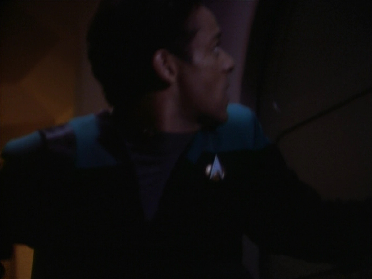 extant_StarTrekDS9_1x09-ThePassenger_00194.jpg