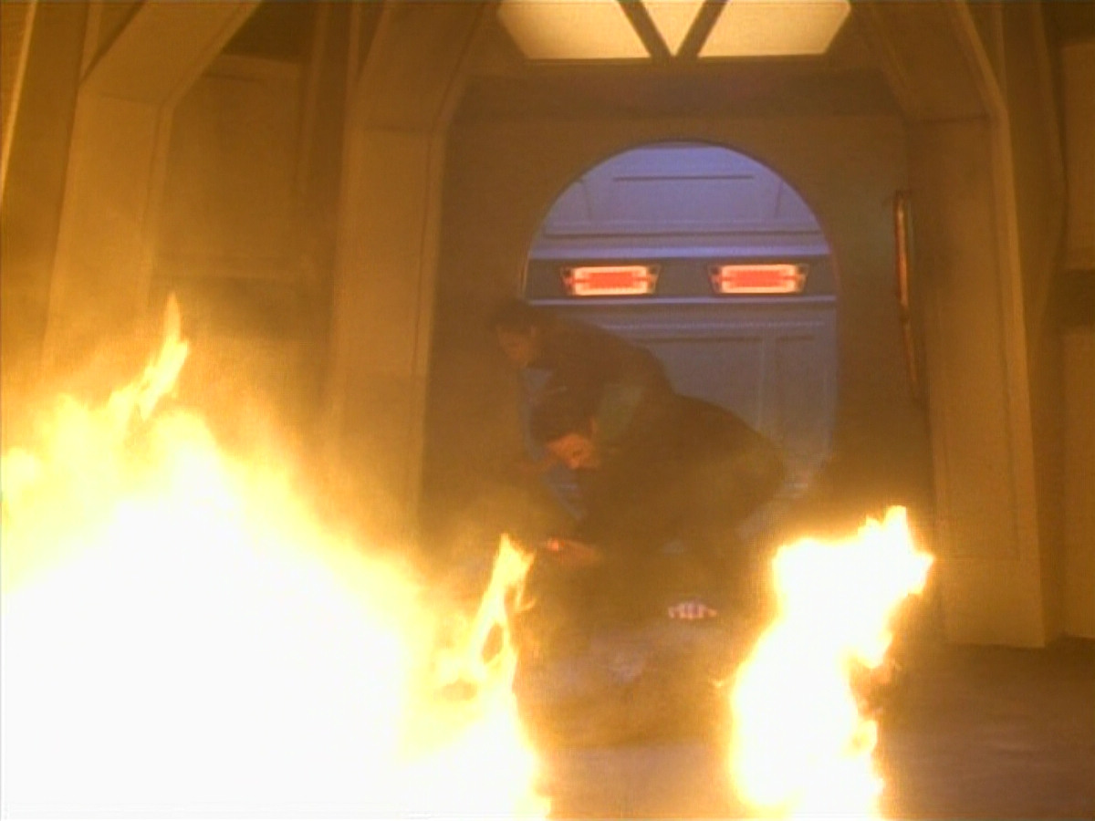 extant_StarTrekDS9_1x09-ThePassenger_00227.jpg