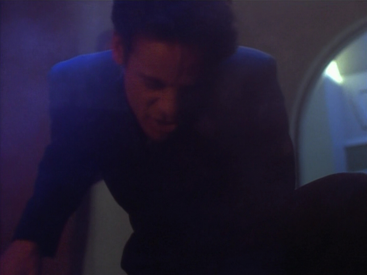 extant_StarTrekDS9_1x09-ThePassenger_00233.jpg