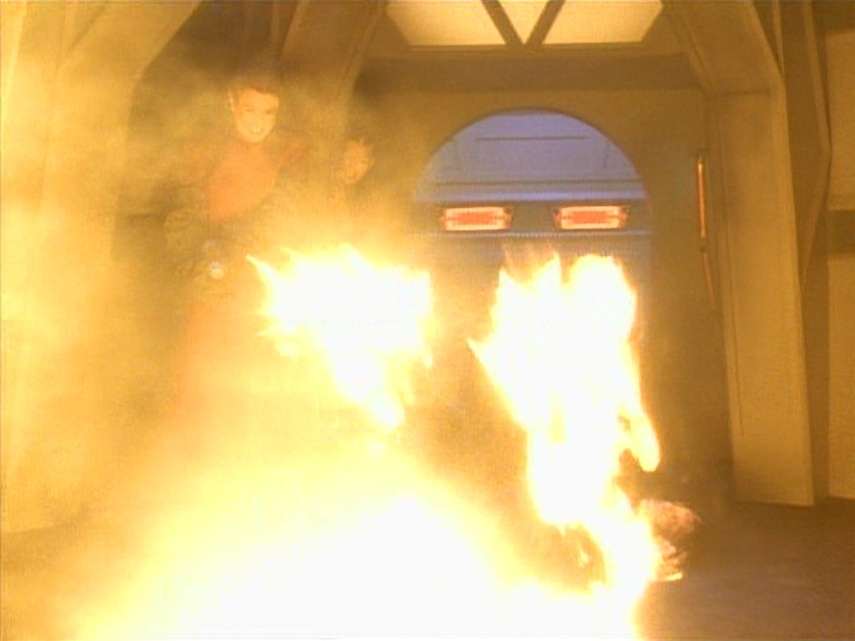 extant_StarTrekDS9_1x09-ThePassenger_00244.jpg