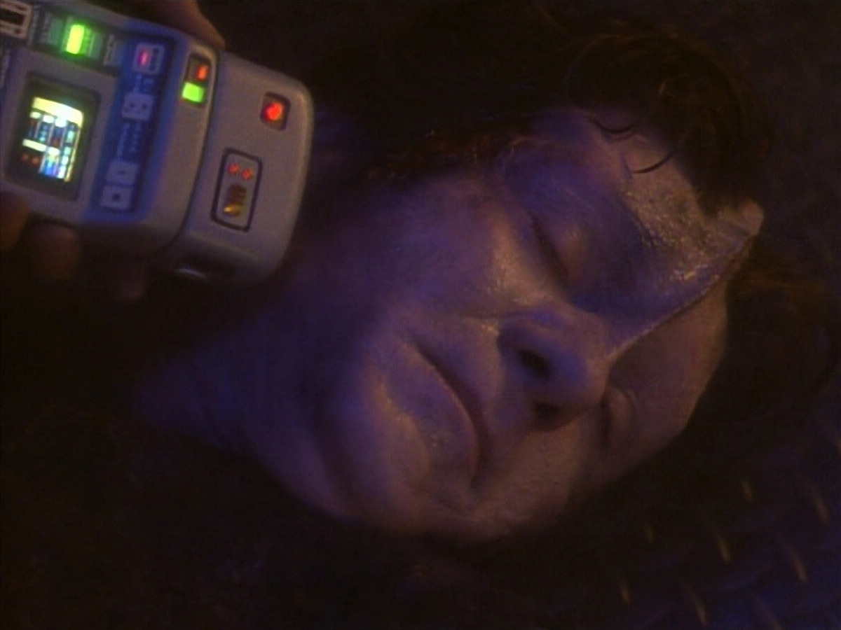 extant_StarTrekDS9_1x09-ThePassenger_00259.jpg