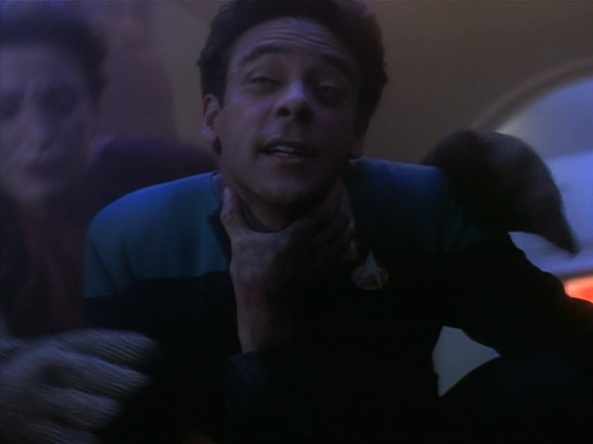 extant_StarTrekDS9_1x09-ThePassenger_00268.jpg