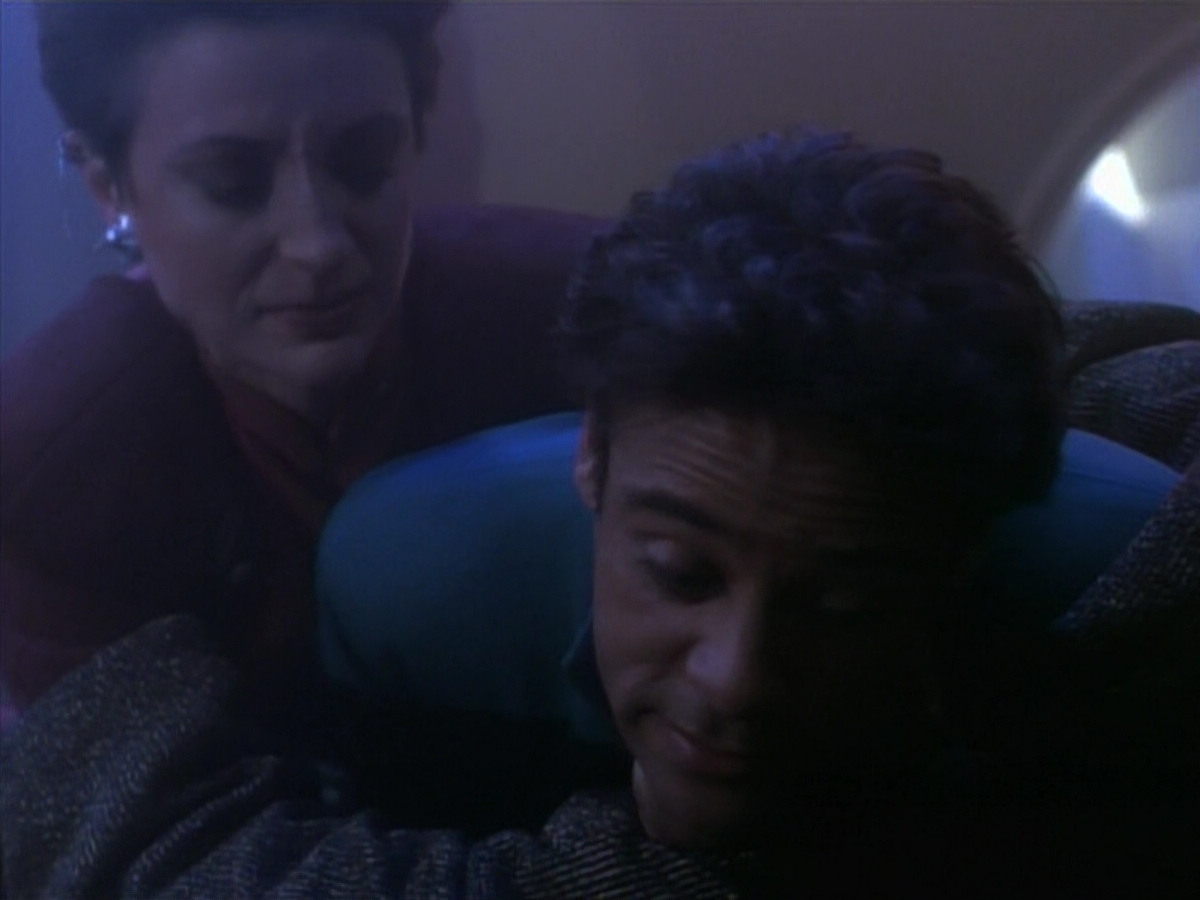 extant_StarTrekDS9_1x09-ThePassenger_00272.jpg