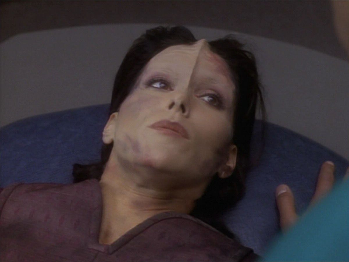 extant_StarTrekDS9_1x09-ThePassenger_00524.jpg