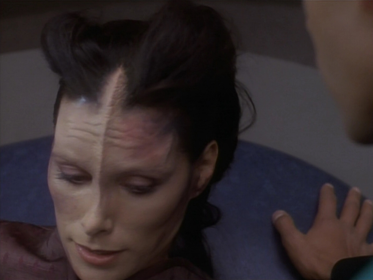 extant_StarTrekDS9_1x09-ThePassenger_00540.jpg