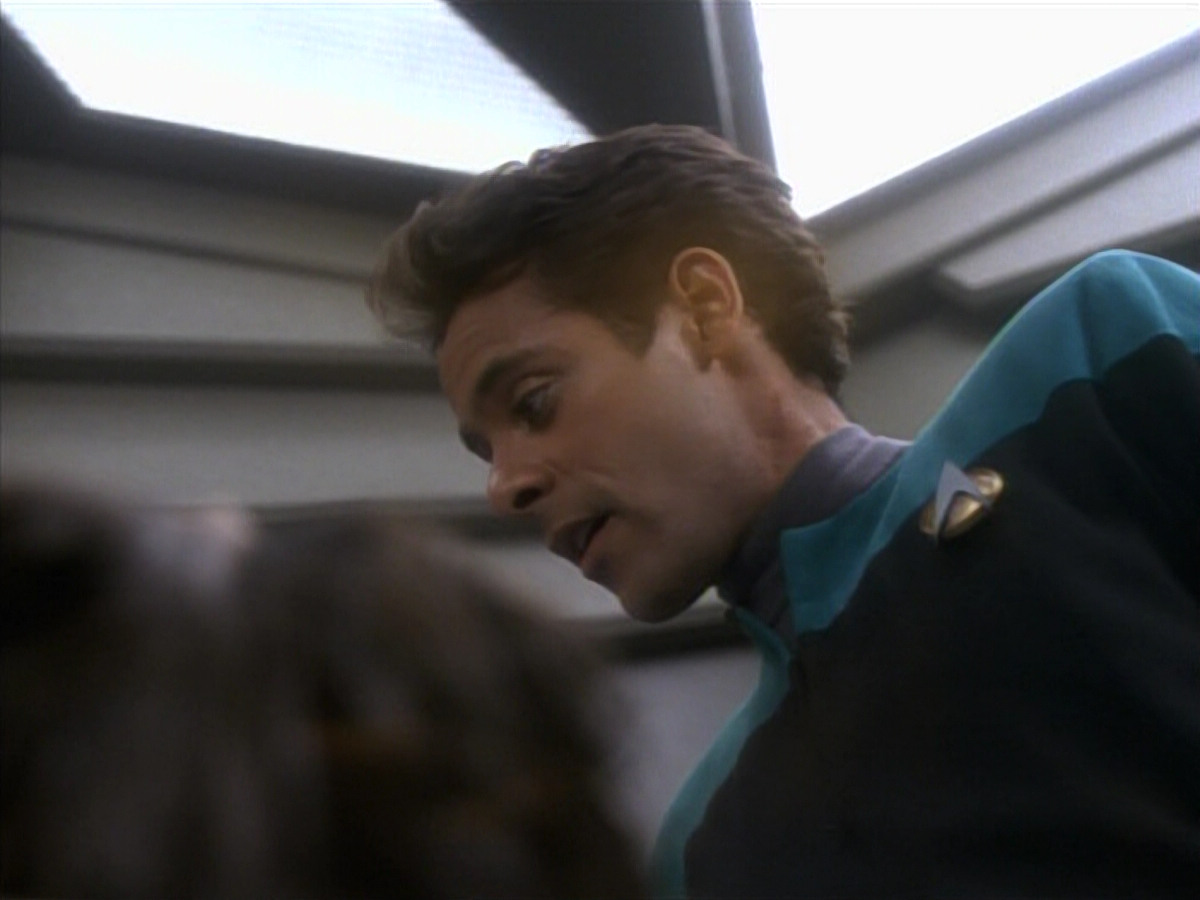 extant_StarTrekDS9_1x09-ThePassenger_00568.jpg
