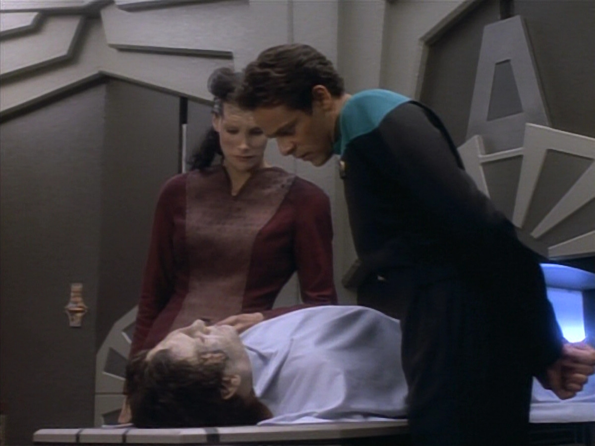 extant_StarTrekDS9_1x09-ThePassenger_00627.jpg